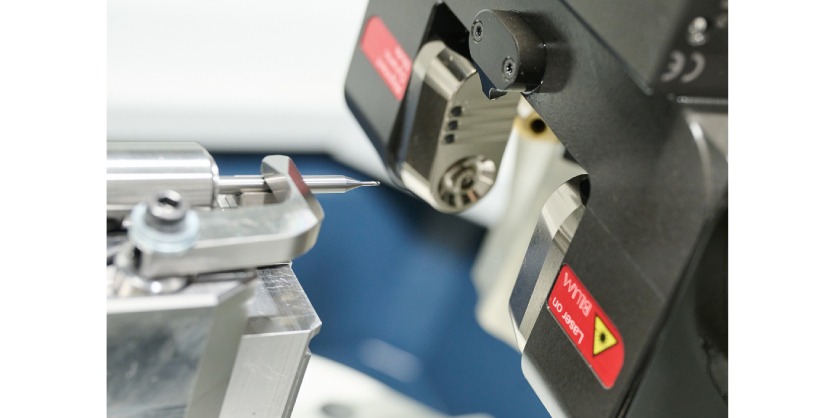 MicroX ULTRA: Industry-First Micro Tool Grinding Using Nanometer Resolution Down to D0.03mm 